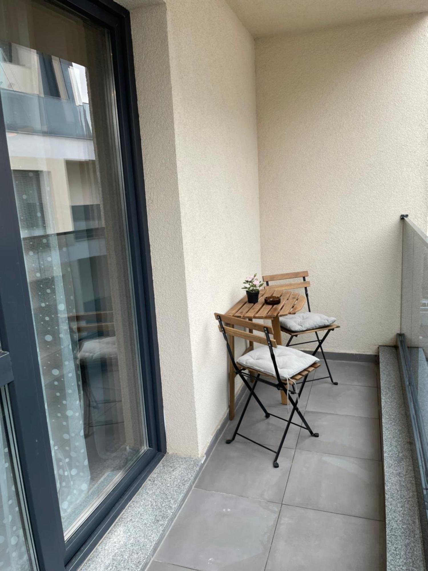 Studiokris Lägenhet Bukarest Exteriör bild