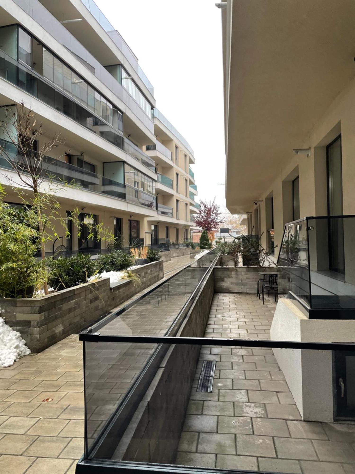 Studiokris Lägenhet Bukarest Exteriör bild